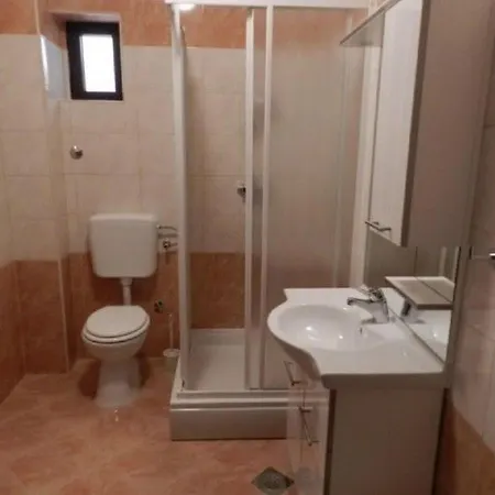 Ivo Apartment *