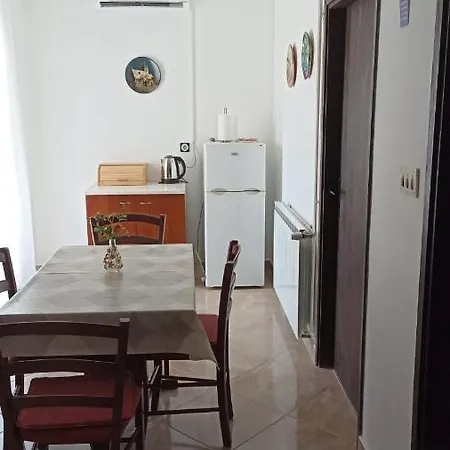 Apartment Ivo *