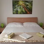 Ivo Apartman *