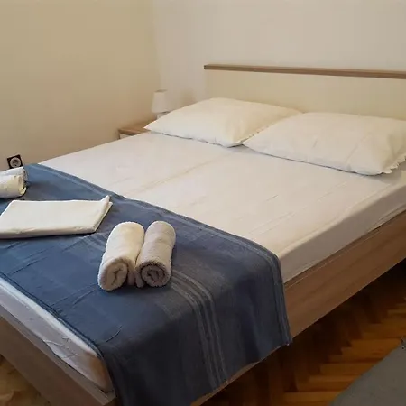 Apartment Ivo Pag Town