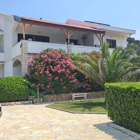 Ivo Apartment Pag Town