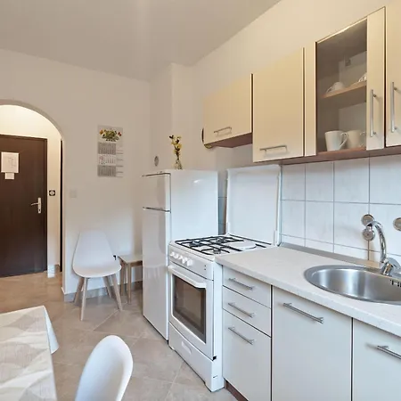 Apartment Ivo Pag Town