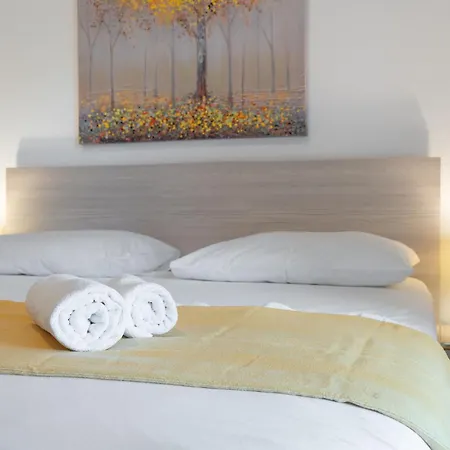 Ivo Apartment *