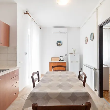 Apartment Ivo