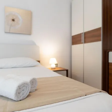 Apartment Ivo Pag Town