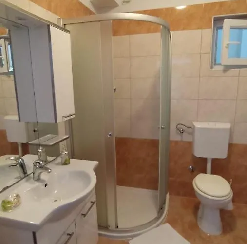 Ivo Apartment Pag Town